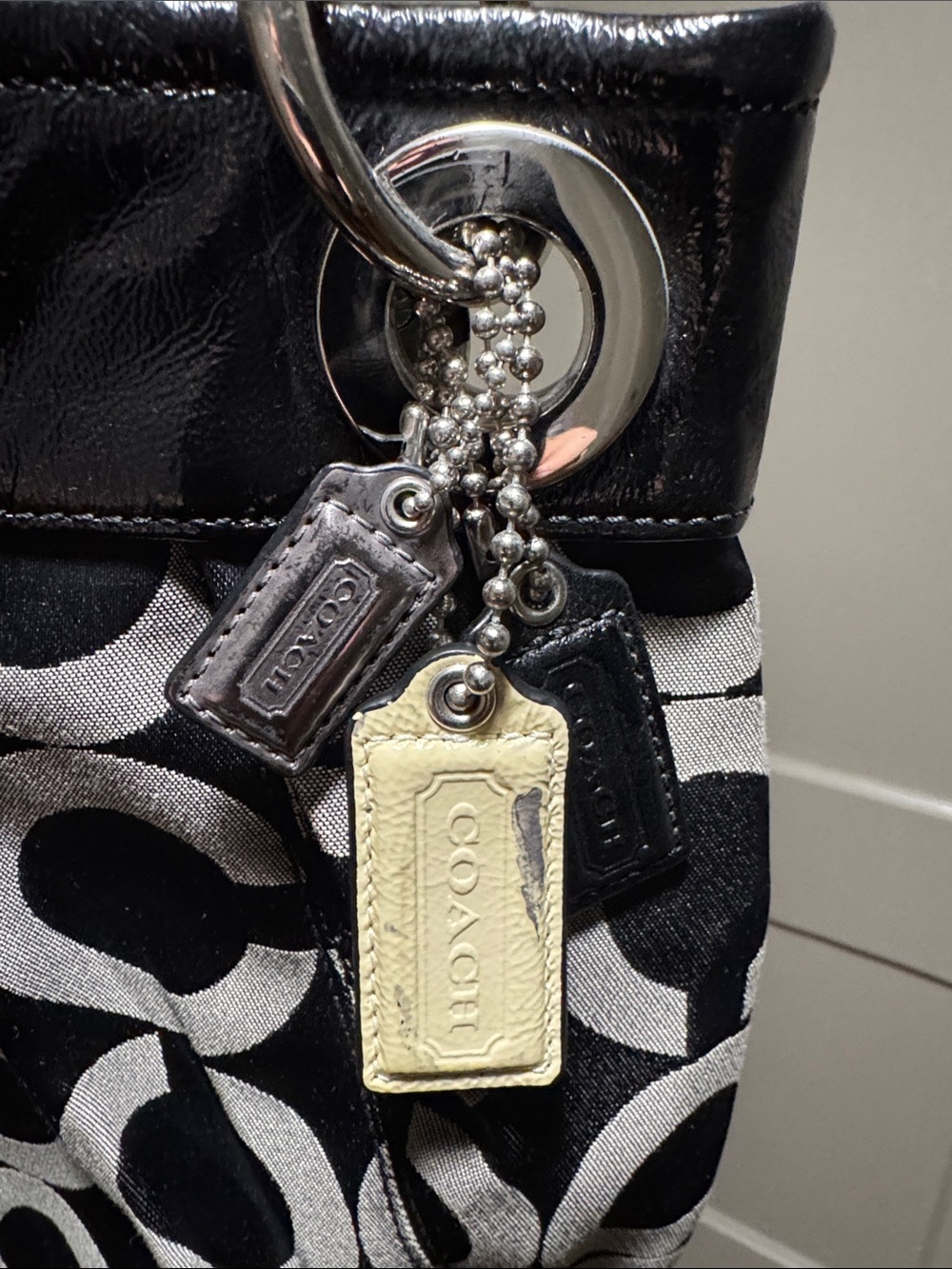 Coach Black and White Signature Circle Shoulder Bag - Picture 3 of 9